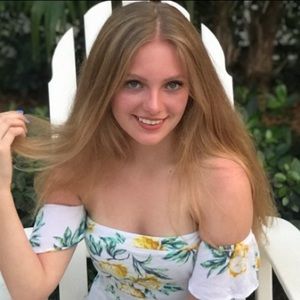 Meet your Posher, Lacey